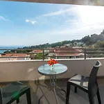 Mare * Krvavica